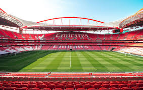 Estadio (noche)